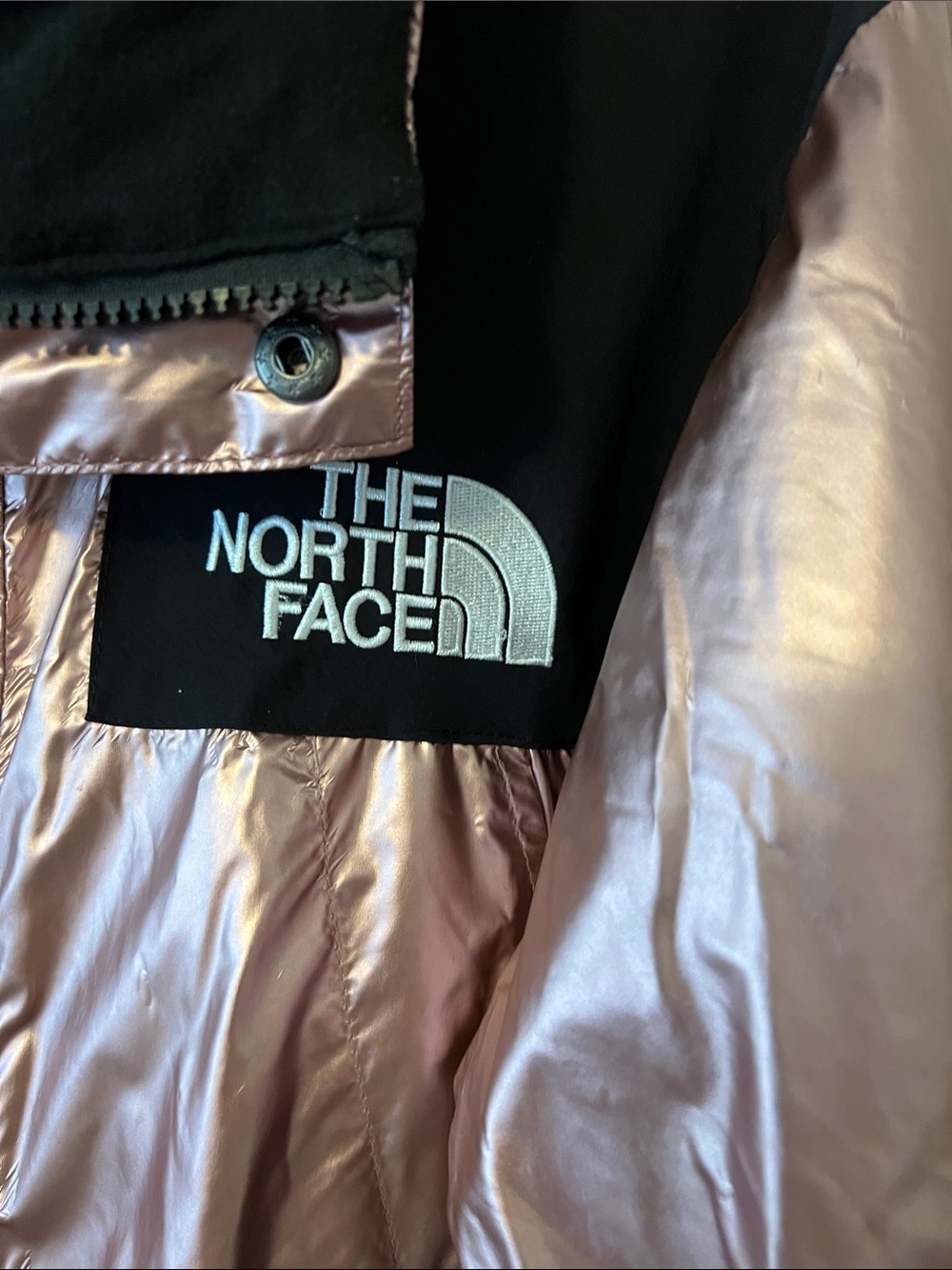 The North Face Supreme rose gold jacket size men’s L - Picture 4 of 9